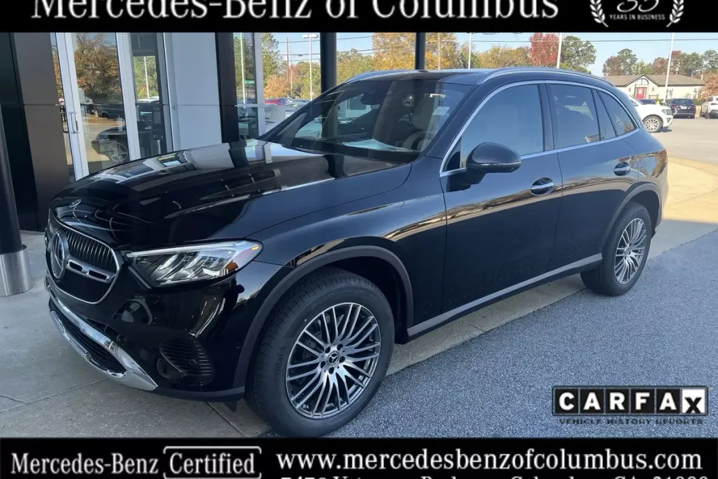 2025 Mercedes Benz GLC 300 photo 1