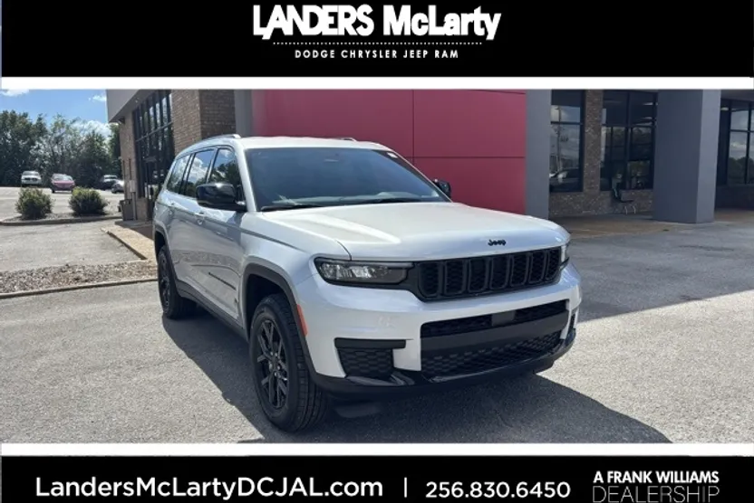 2025 Jeep Grand Cherokee Altitude photo 1