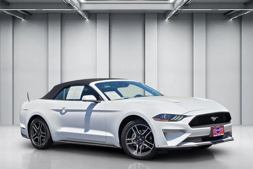 2023 Ford Mustang EcoBoost Premium photo 1