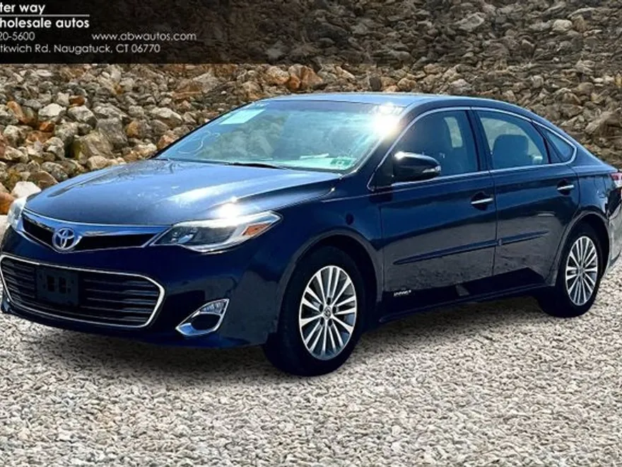 2015 Toyota Avalon Hybrid XLE Premium photo 1