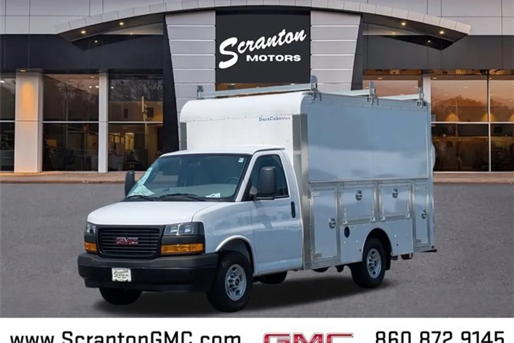 2024 Gmc Savana 3500 Cutaway photo 1