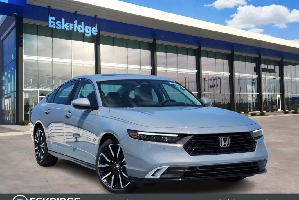 2025 Honda Accord Hybrid Touring photo 1