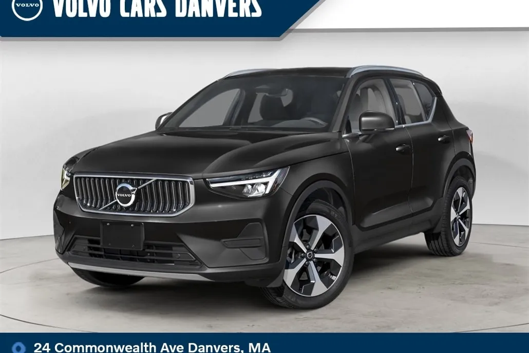 2025 Volvo XC40 photo 1
