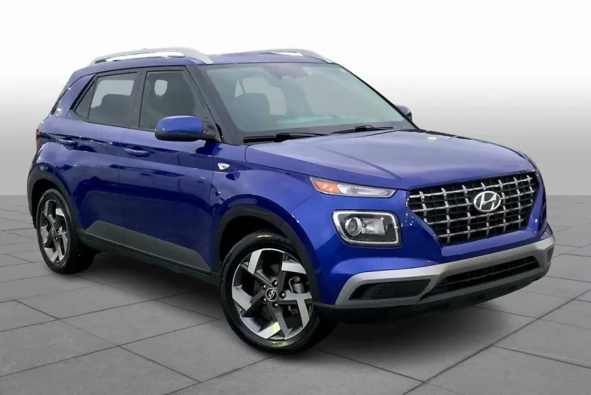 2023 Hyundai Venue SEL photo 1