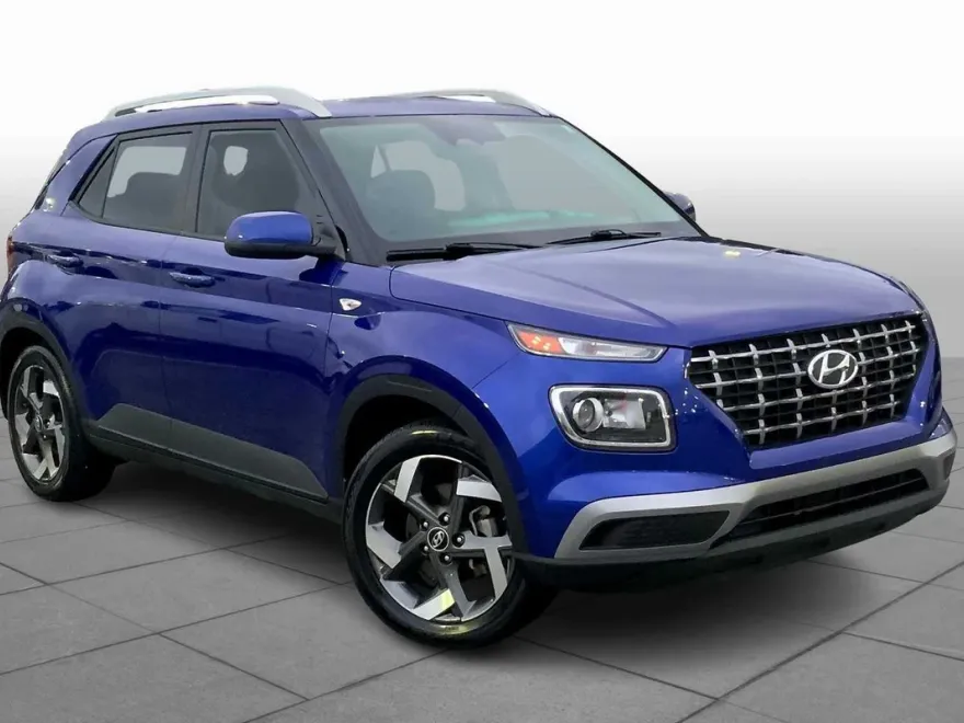 2023 Hyundai Venue SEL photo 1