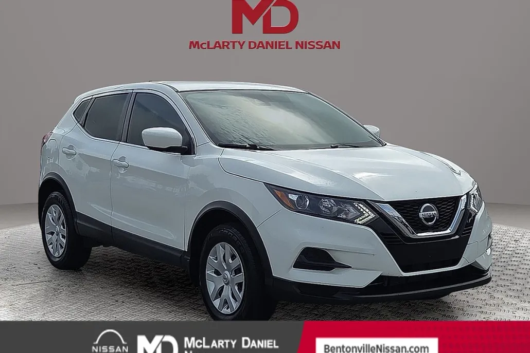 2020 Nissan Rogue Sport S photo 1