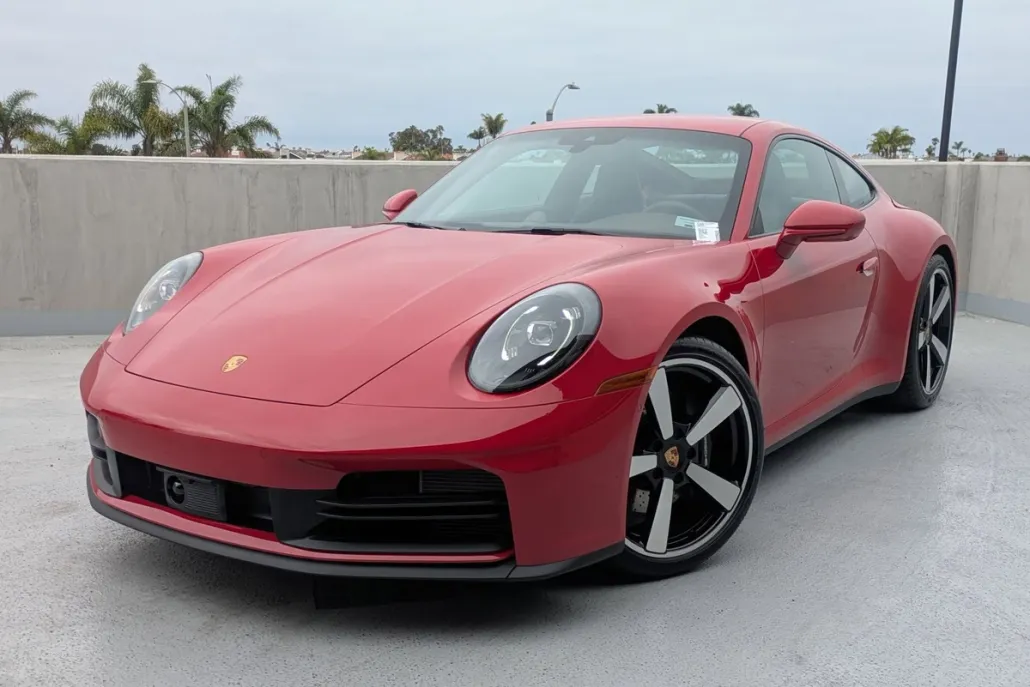 2025 Porsche 911 photo 1