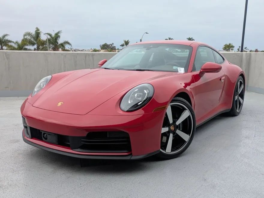 2025 Porsche 911 photo 1