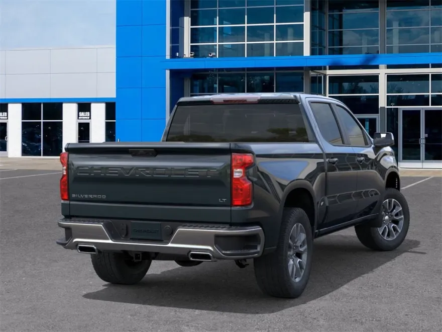 2026 Chevrolet Silverado 1500 LT photo 1