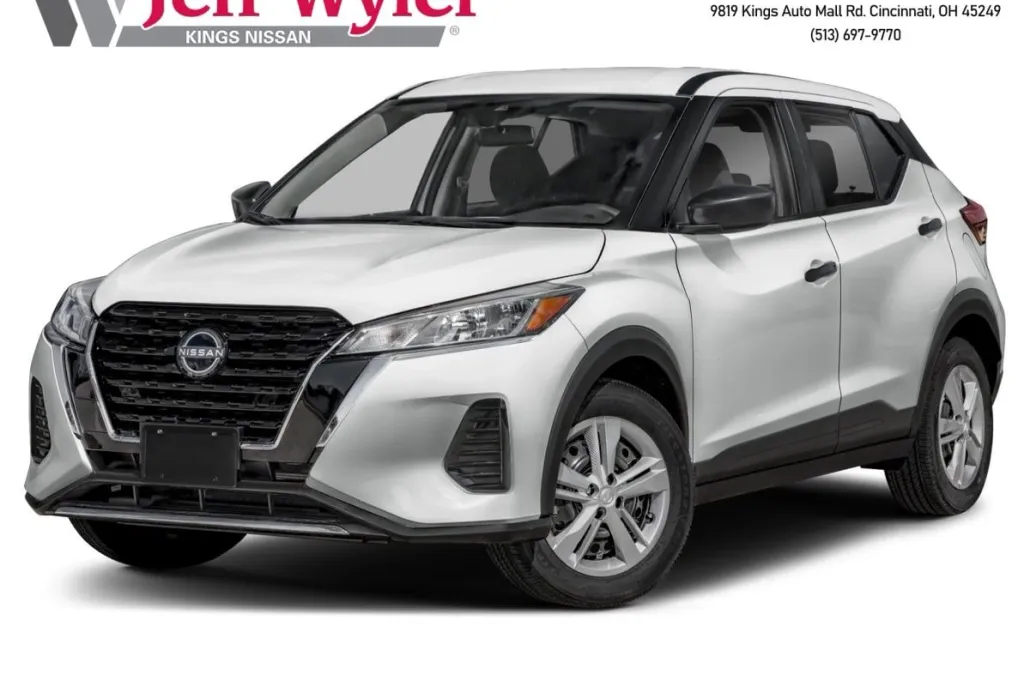 2025 Nissan Kicks Play S photo 1