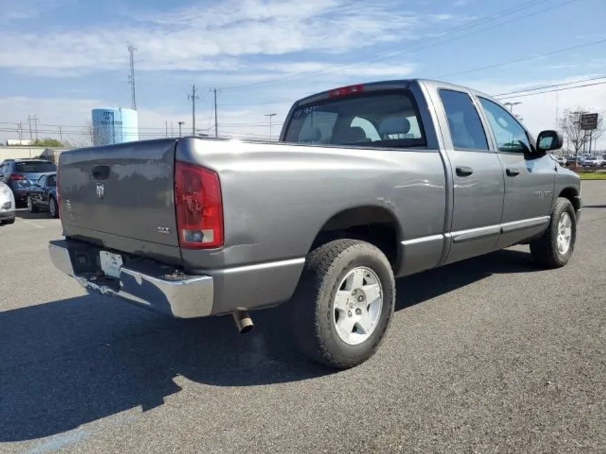 2005 Dodge Ram SLT photo 1