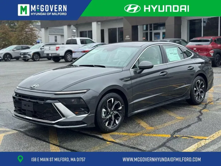 2025 Hyundai Sonata SEL photo 1