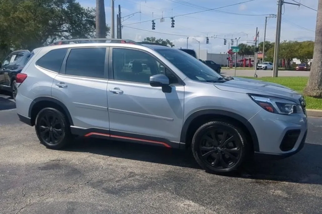 2021 Subaru Forester Sport photo 1