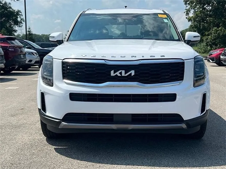 2022 Kia Telluride S photo 1