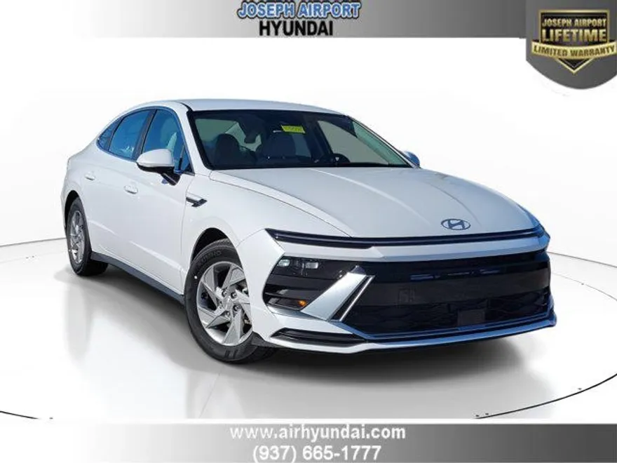 2025 Hyundai Sonata SE photo 1