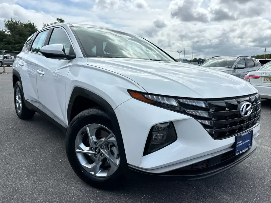 2023 Hyundai Tucson SE photo 1