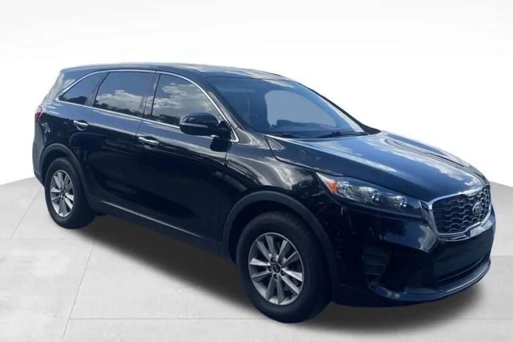 2020 Kia Sorento LX photo 1