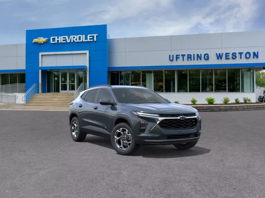 2026 Chevrolet Trax LT photo 1