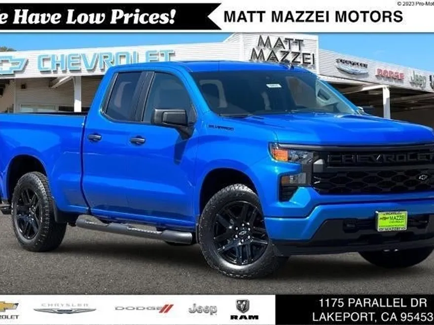 2025 Chevrolet Silverado 1500 Custom photo 1