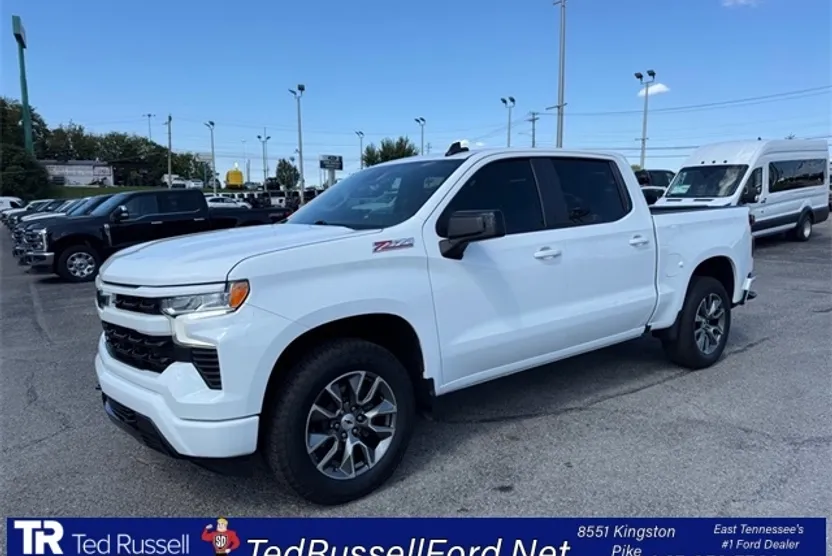 2024 Chevrolet Silverado 1500 RST photo 1
