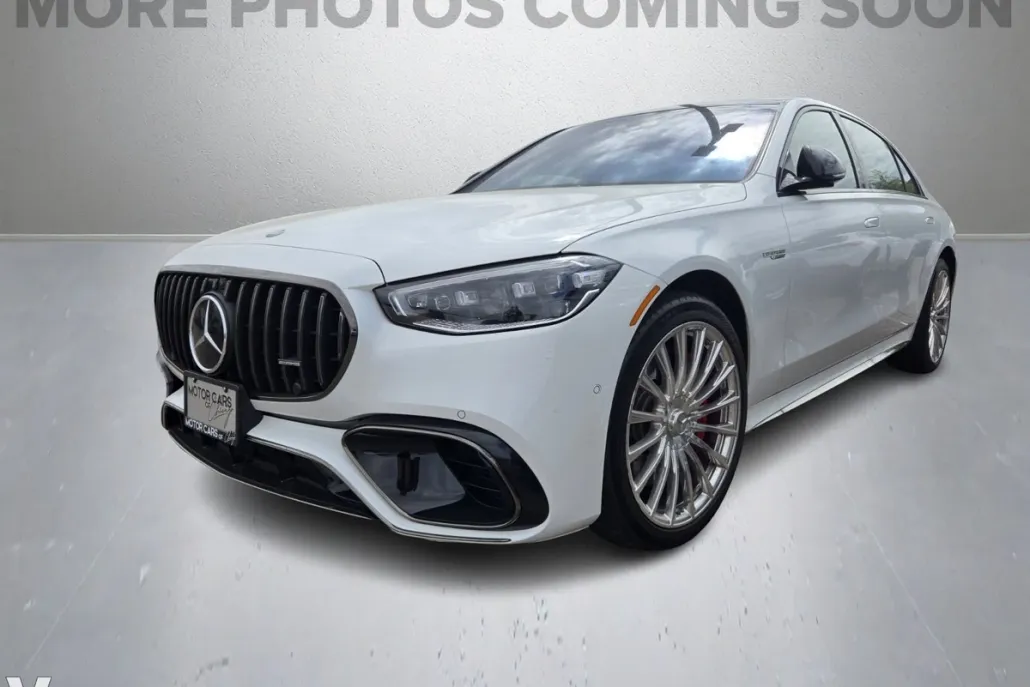 2024 Mercedes Benz S AMG 63 e photo 1