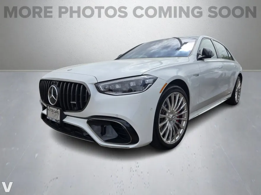 2024 Mercedes Benz S AMG 63 e photo 1