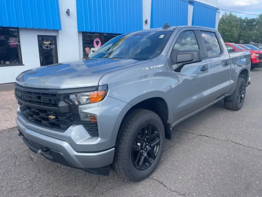 2026 Chevrolet Silverado 1500 Custom photo 1