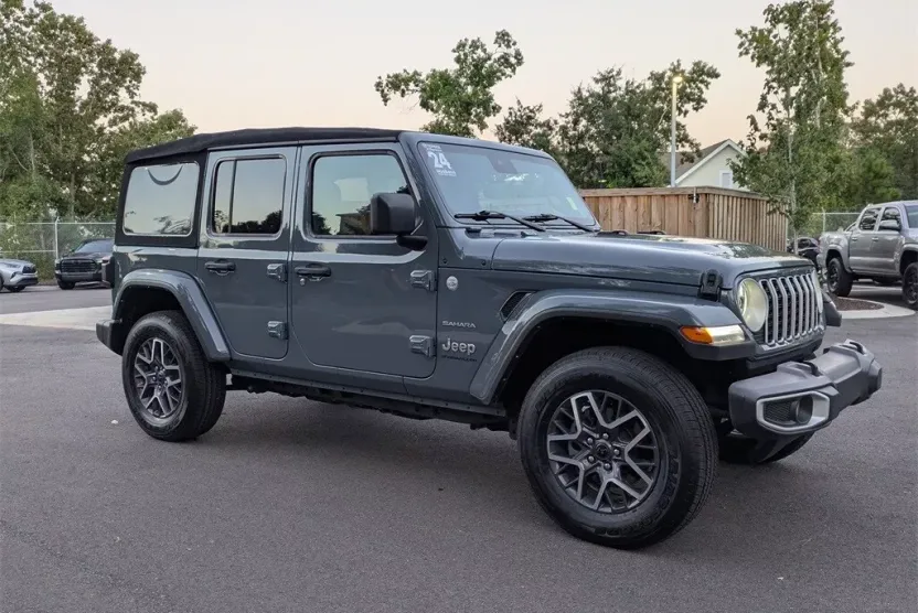 2024 Jeep Wrangler Sahara photo 1