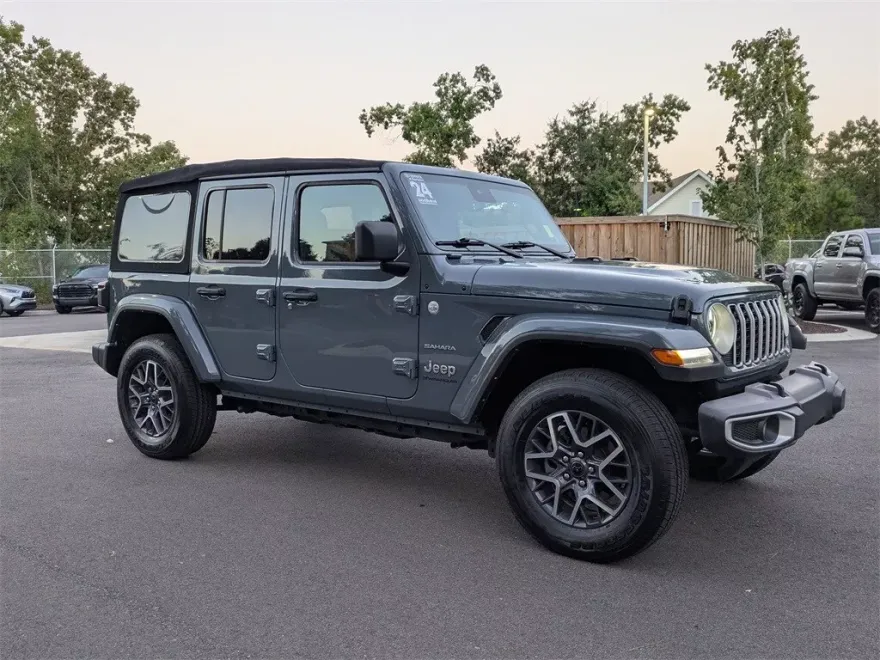 2024 Jeep Wrangler Sahara photo 1