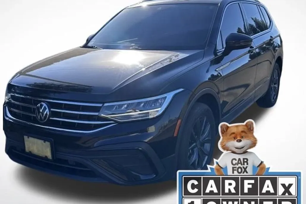 2023 Volkswagen Tiguan SE photo 1