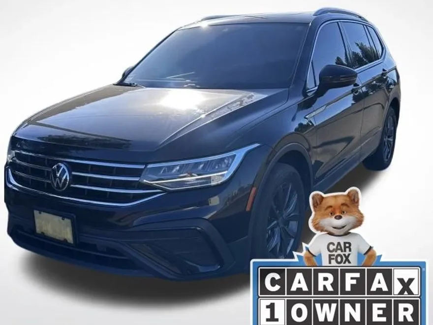 2023 Volkswagen Tiguan SE photo 1