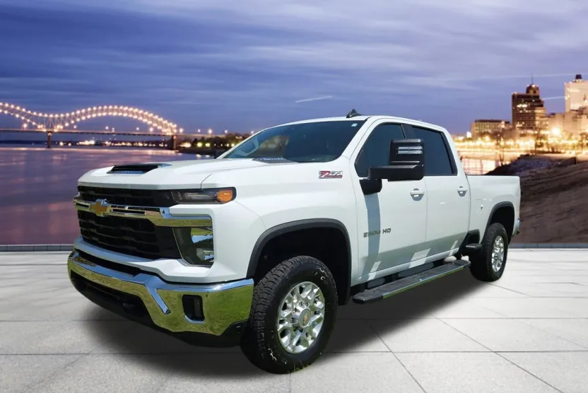 2024 Chevrolet Silverado 2500HD LT photo 1