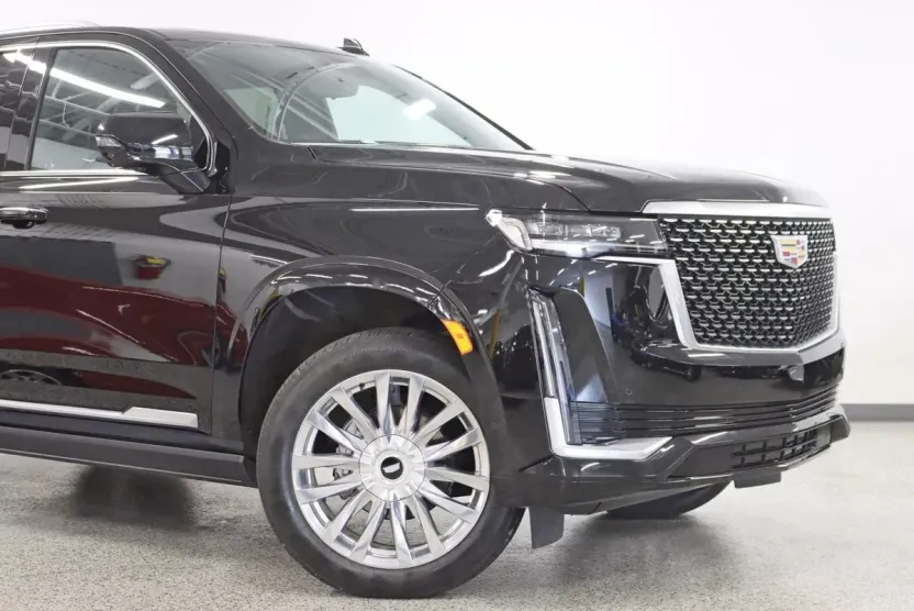 2023 Cadillac Escalade Premium Luxury photo 1