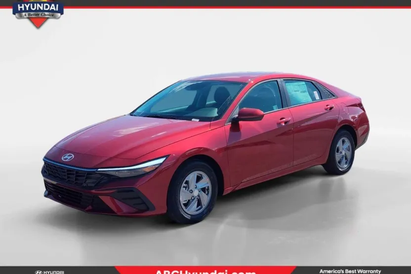 2025 Hyundai Elantra SE photo 1