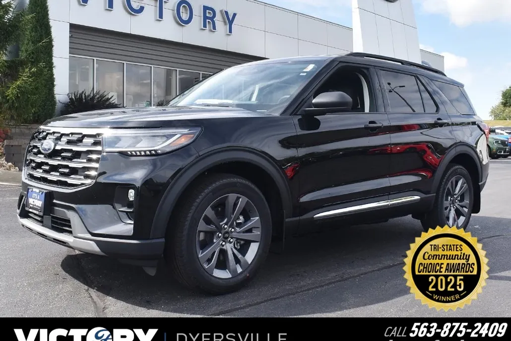 2025 Ford Explorer photo 1