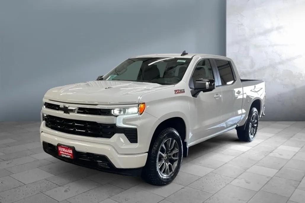 2025 Chevrolet Silverado RST photo 1