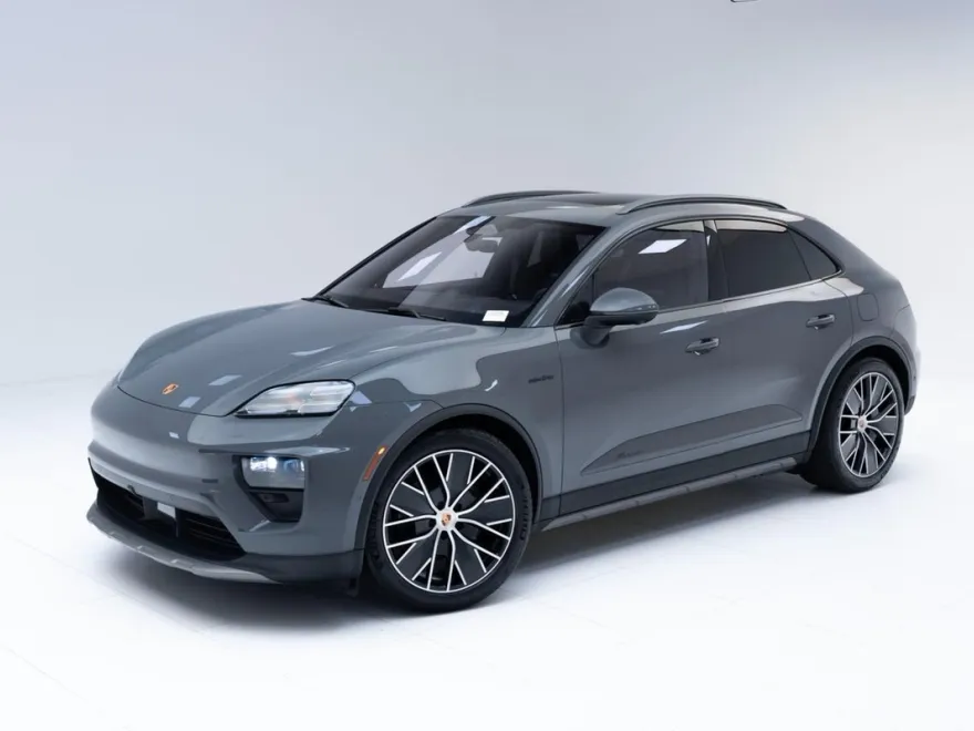 2022 Porsche Cayenne GTS photo 37