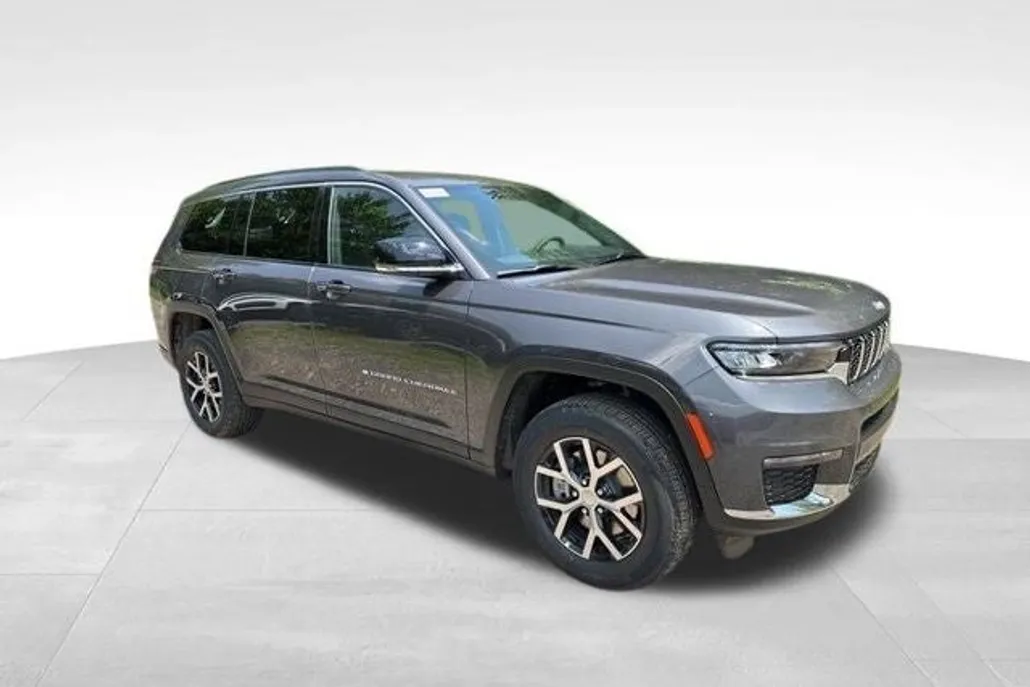 2025 Jeep Grand Cherokee Limited photo 1