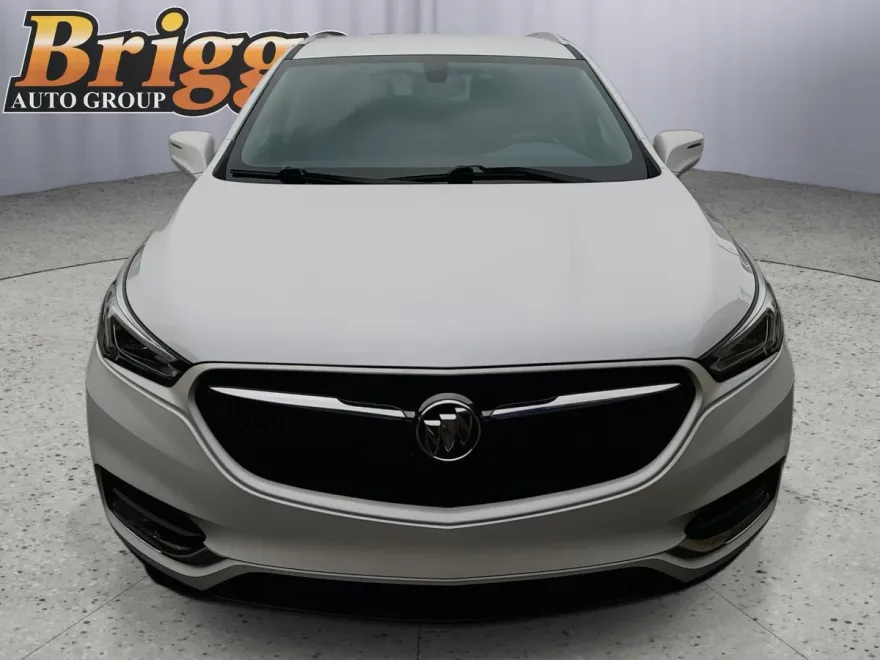 2020 Buick Enclave Essence photo 1