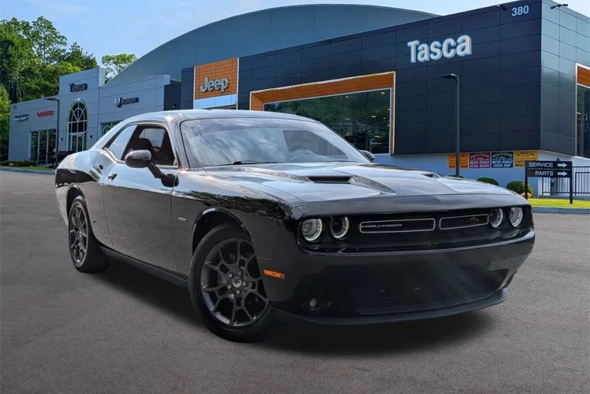 2015 Dodge Challenger R/T photo 1