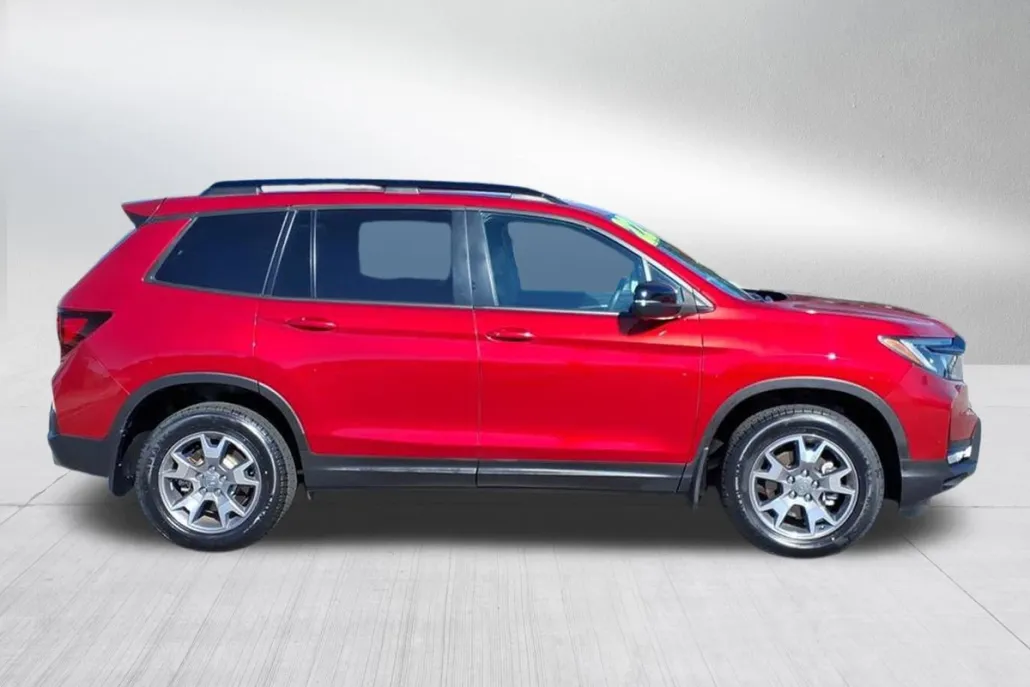 2022 Honda Passport TrailSport photo 1
