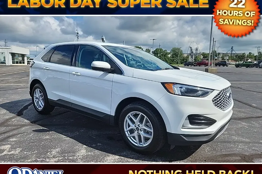 2024 Ford Edge SEL photo 1