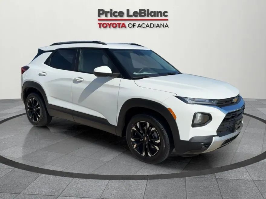 2023 Chevrolet Trailblazer LT photo 1