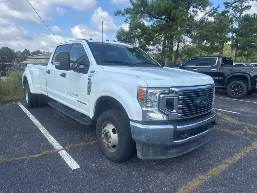 2022 Ford F-350 XLT photo 1