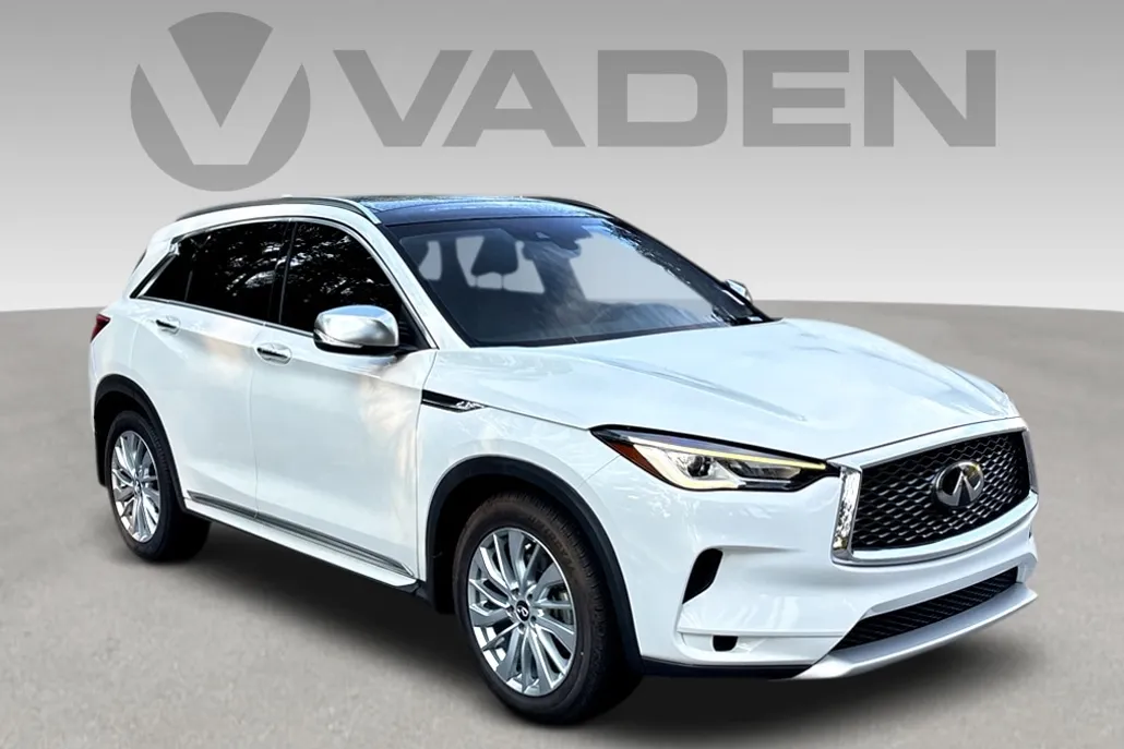 2023 Infiniti QX50 Luxe photo 1
