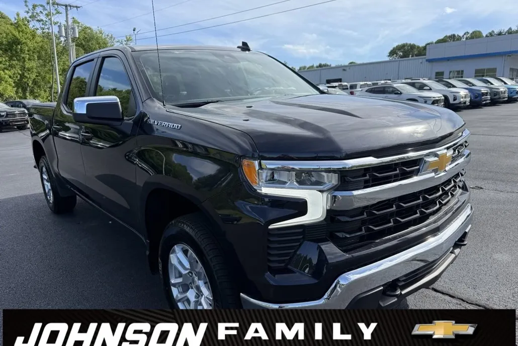 2023 Chevrolet Silverado 1500 LT photo 1