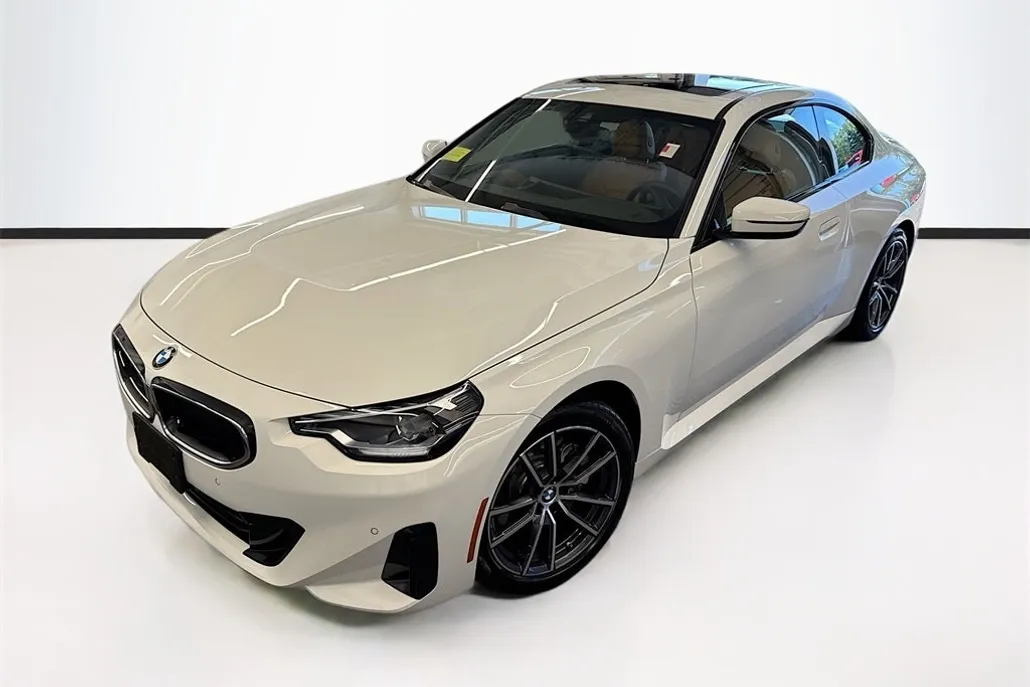 2024 Bmw 230i xDrive photo 1