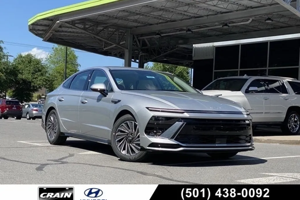 2025 Hyundai Sonata Hybrid SEL photo 1