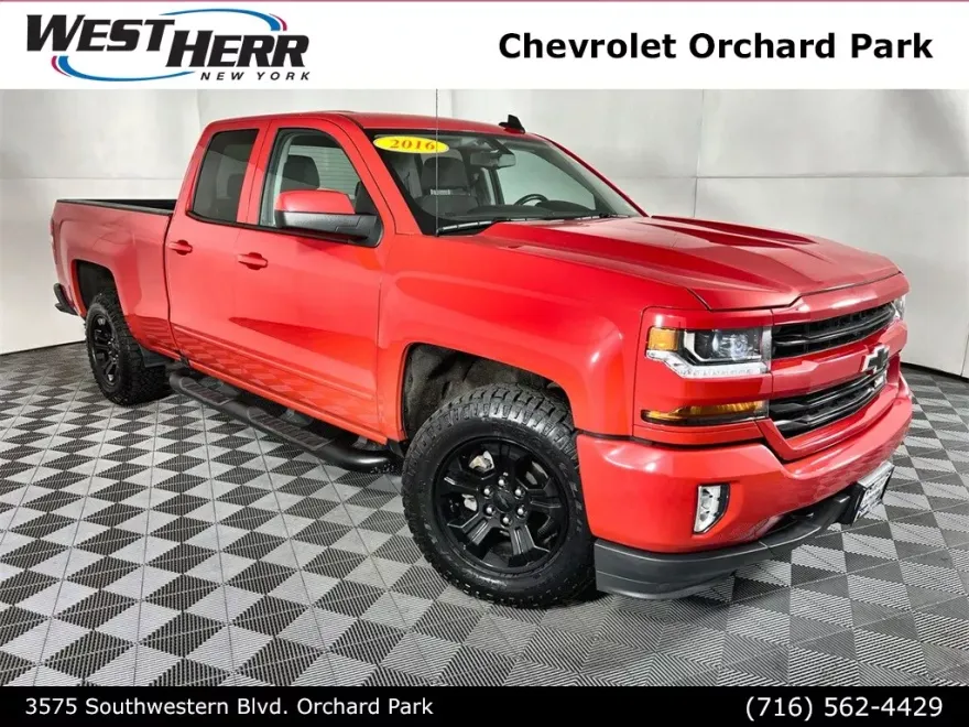 2016 Chevrolet Silverado 1500 LT photo 1