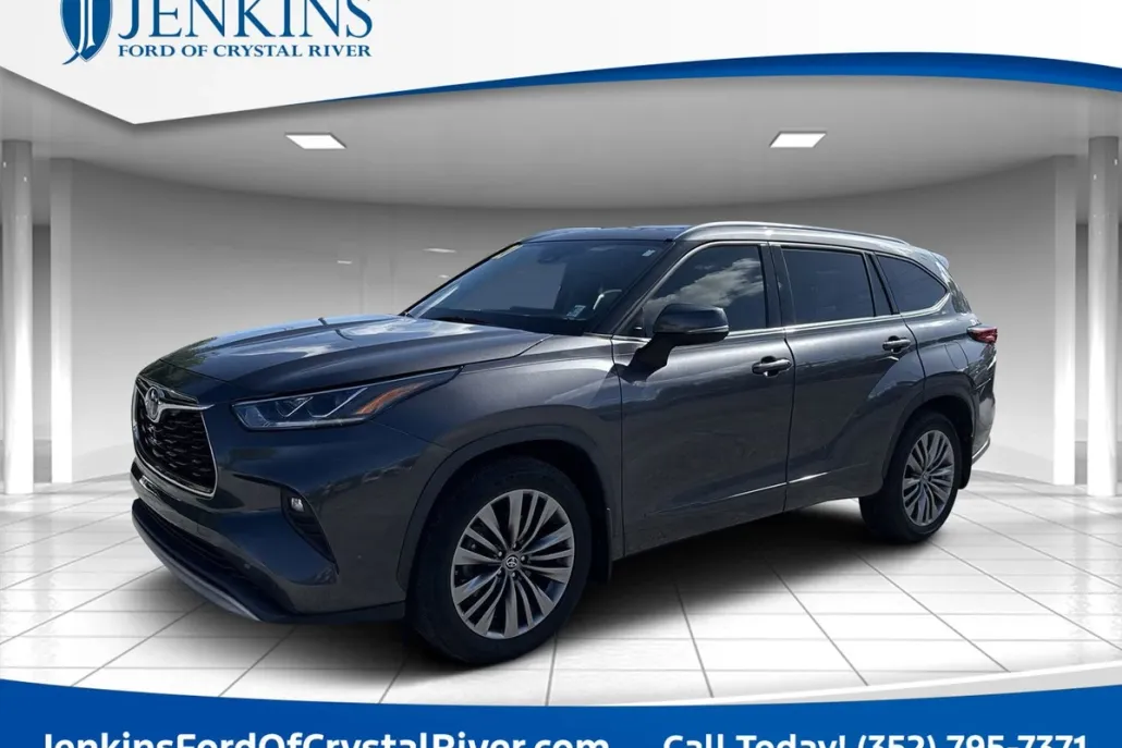 2021 Toyota Highlander Platinum photo 1